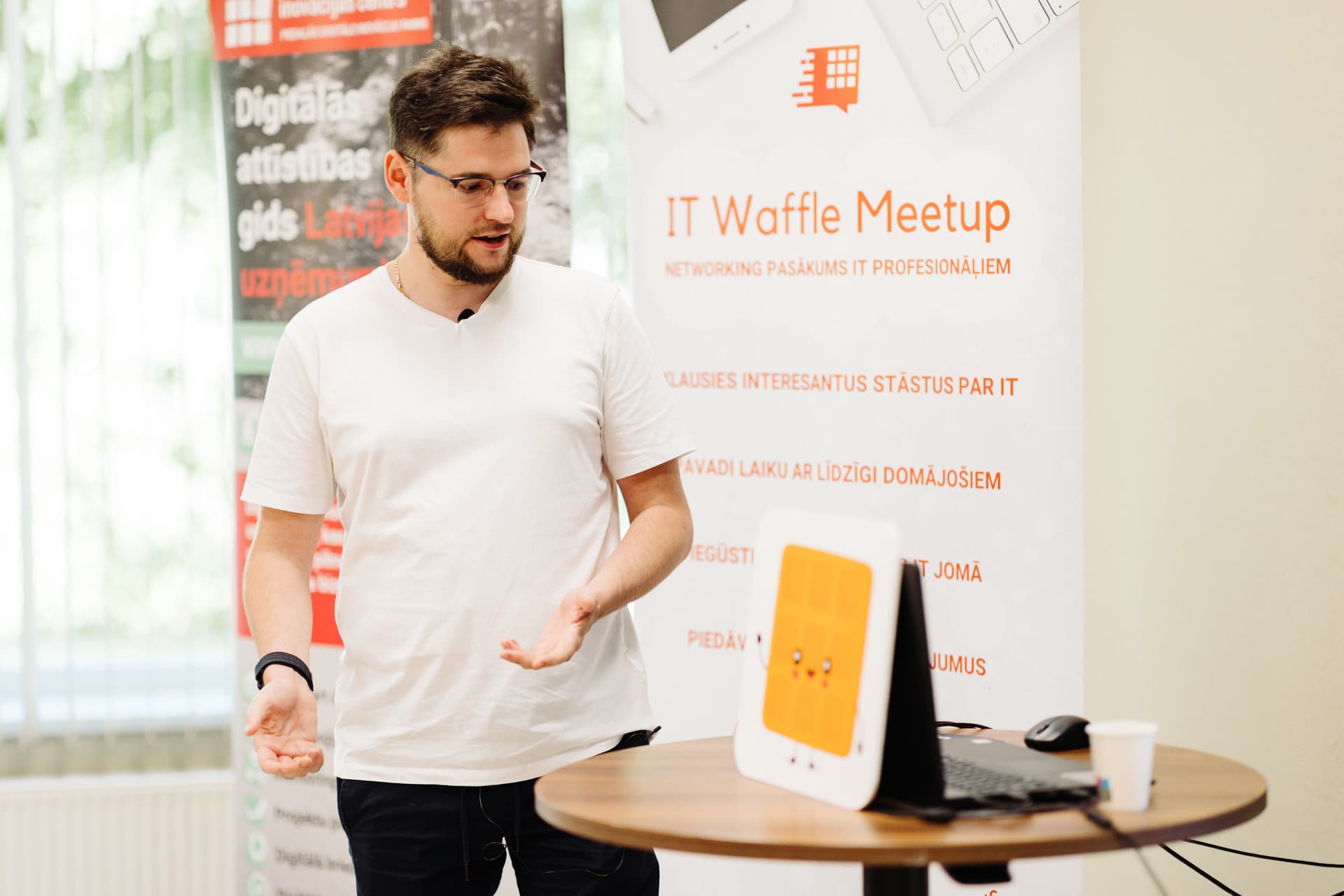 Andrejs presenting at IT Waffle